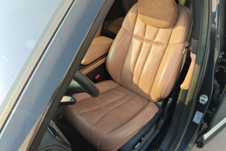 Used Nio ES8 2020 580 km Signature Edition 7-Seater Version
