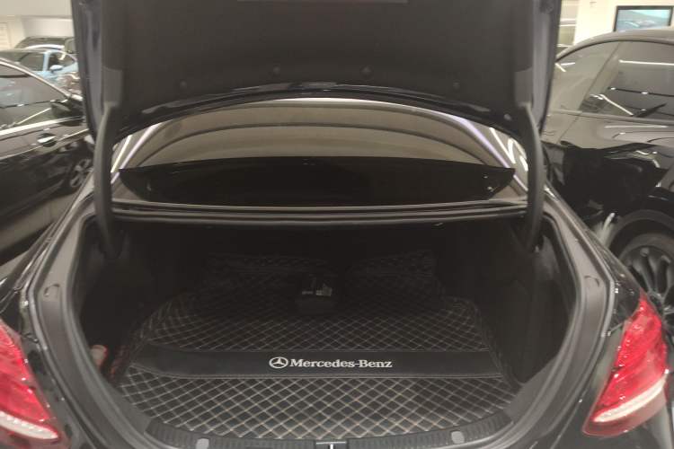 Used Mercedes-Benz E-Class 2019 E 200 L Sport Edition
