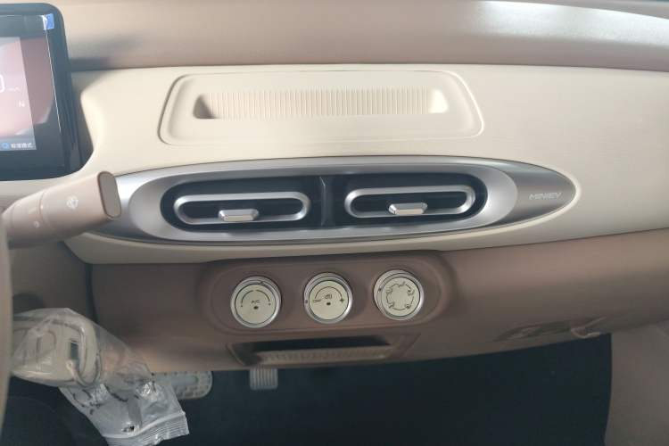 Used Wuling Hongguang MINIEV 2025 Four-Door Version Advanced Edition