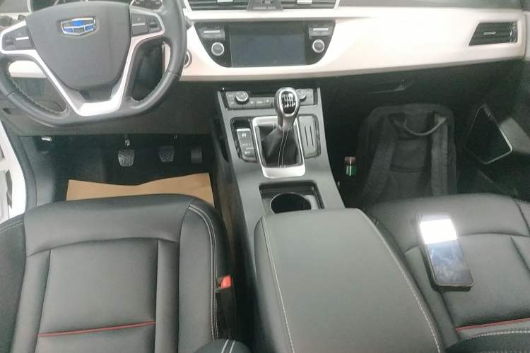 Used Geely Auto Emgrand X7 Sport 2020 1.8TD Manual Two-Wheel Drive Elite Version
