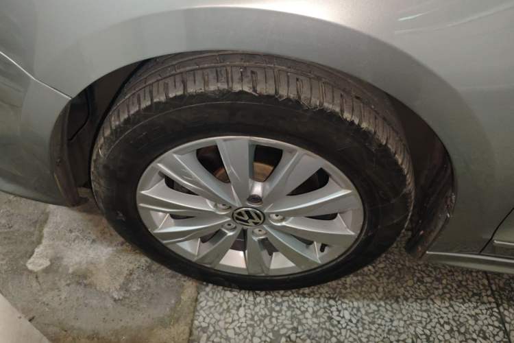 Used Volkswagen Sagitar 2015 1.6L Manual Comfort Model