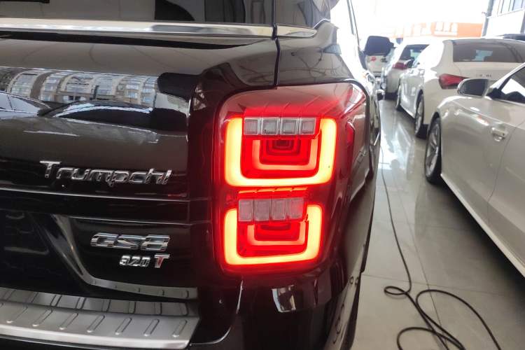 Used GAC Trumpchi GS8 2017 320T Two-Wheel Drive Luxury Smart Connectivity Version (7 Seats)