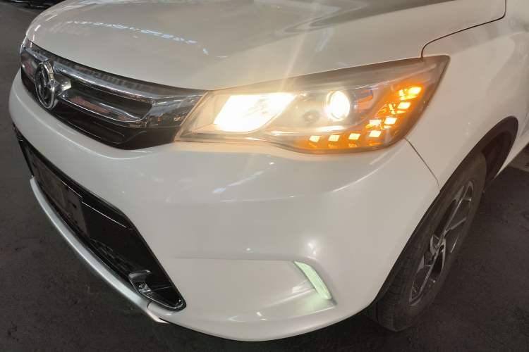 Used Dongfeng Aeolus AX5 2017 1.4T Manual Qushang Model
