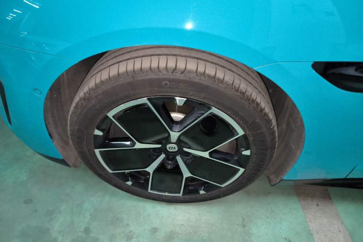 Used  SU7 2024 Rear-Drive Long-Range Intelligent Driving Version
