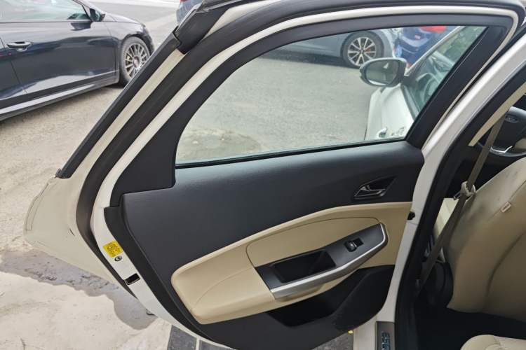 Used Ford Escort 2015 1.5L Automatic Comfort Model
