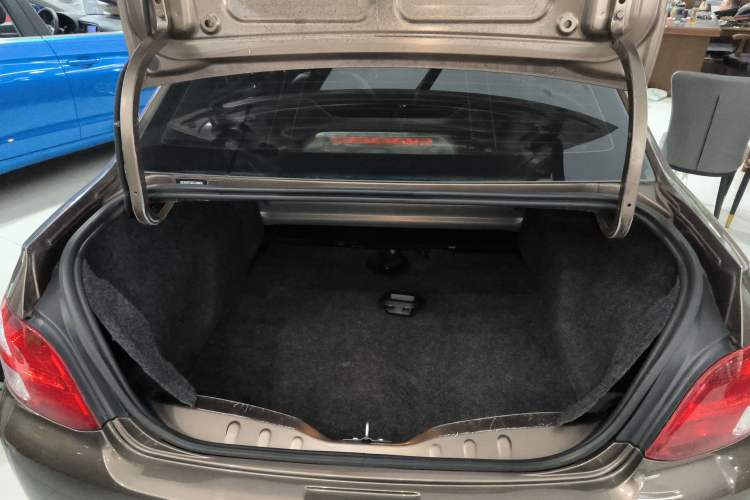 Used Peugeot 301 2014 1.6L Automatic Comfort Edition
