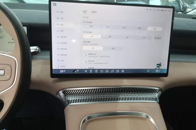 Used XPeng X9 2024 702 Ultra-Long Range Max
