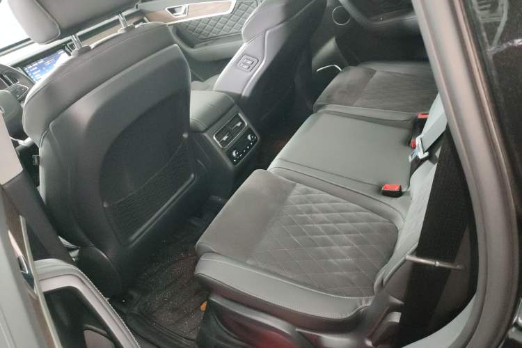 Used Hongqi HS7 2022 3.0T Automatic All-Wheel Drive Smart Connect Flagship Edition 7 Seats
