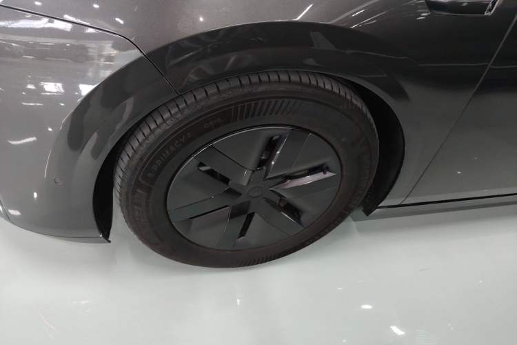 Used Li Auto MEGA 2024 Ultra Model
