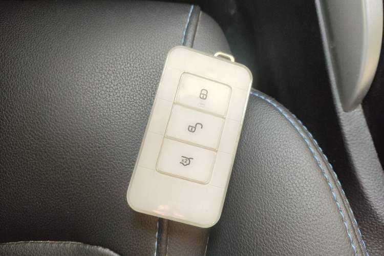 Used BYD Yuan New Energy 2018 EV360 Smart Connected Cool Model