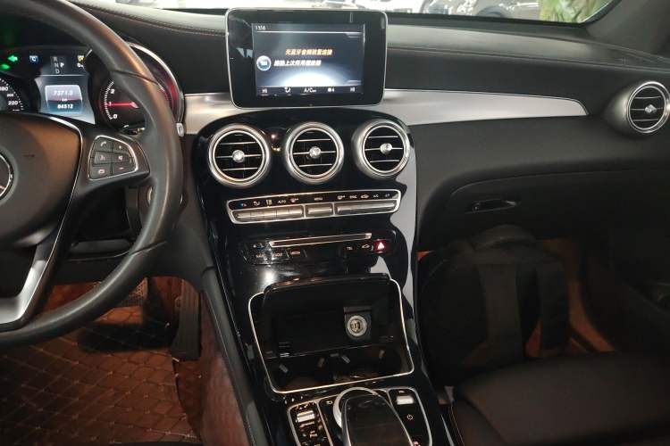 Used Mercedes-Benz GLC 2016 GLC 200 4MATIC
