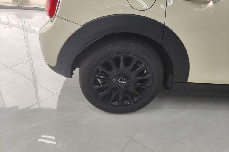 Used  MINI 2016 1.5T COOPER Five-Door Edition
