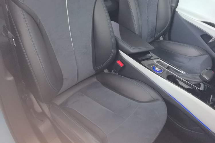 Used Buick Velite 6 2020 Plug-in Hybrid Connected Smart Model