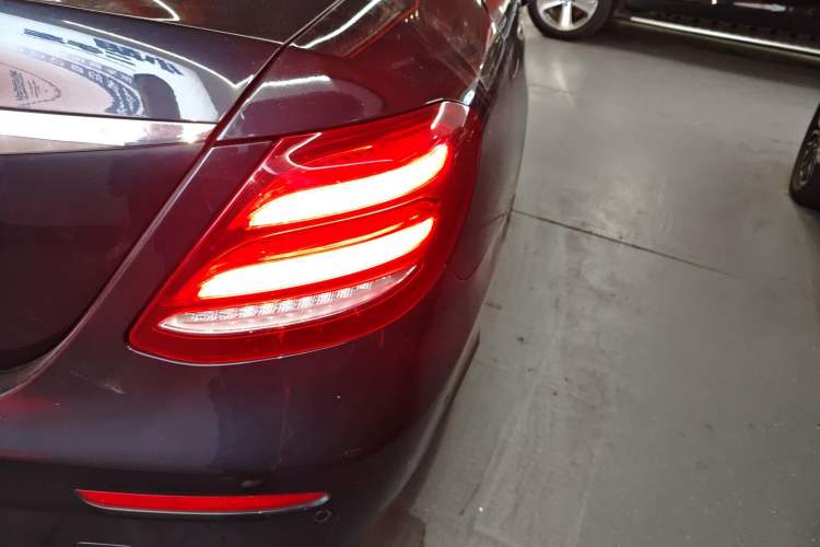 Used Mercedes-Benz E-Class 2017 E 200 Sport