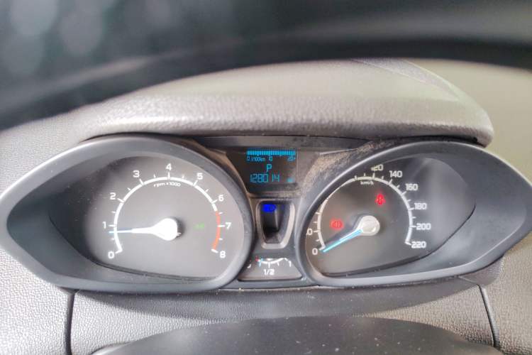 Used Ford EcoSport 2013 1.5L Automatic Fashion Model