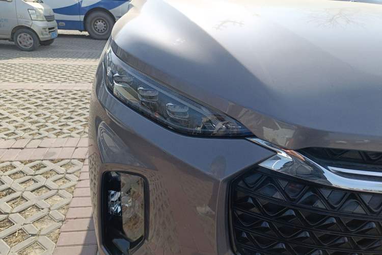 Used SAIC MAXUS D60 2019 1.5T Automatic Smart Enjoyment Version 6 Seats