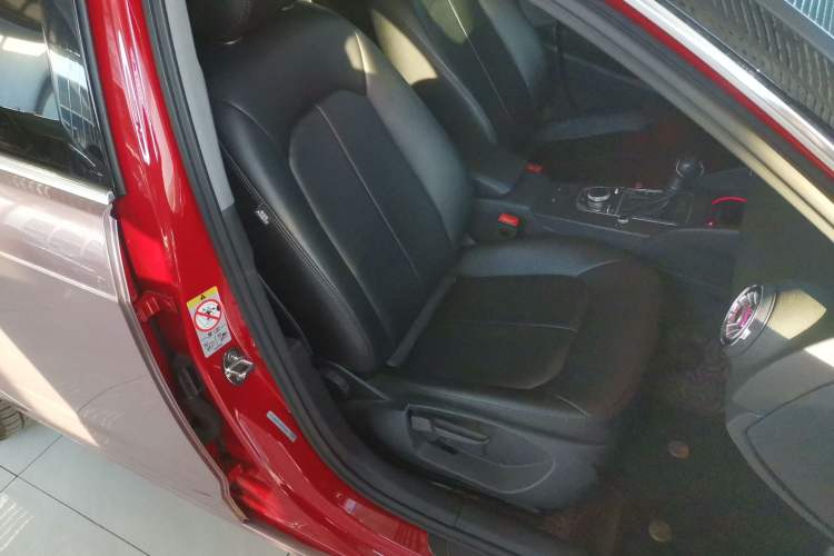 Used Audi A3 2018 30th Anniversary Edition Sportback 35 TFSI Ambition Model
