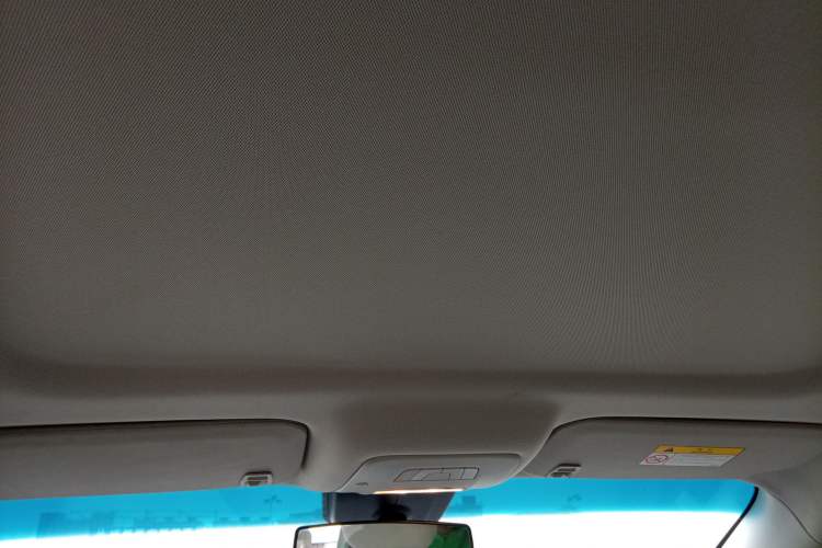 Used Buick GL8 2023 Land Executive Class Comfort Model
