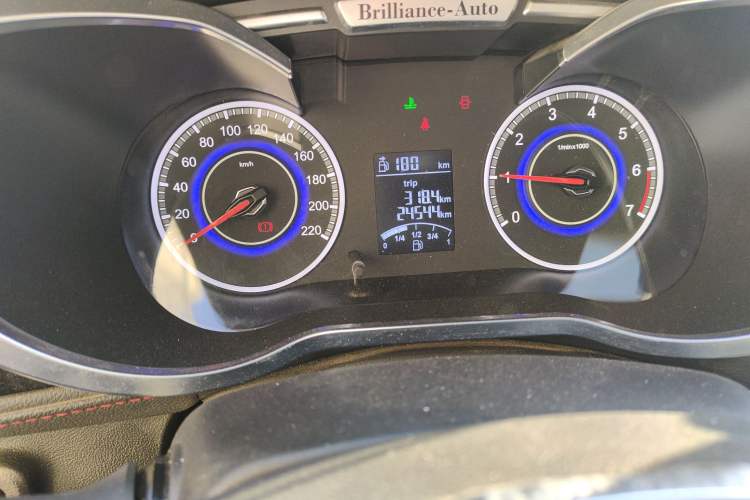 Used Brilliance V3 2016 1.5L Manual Elite Version