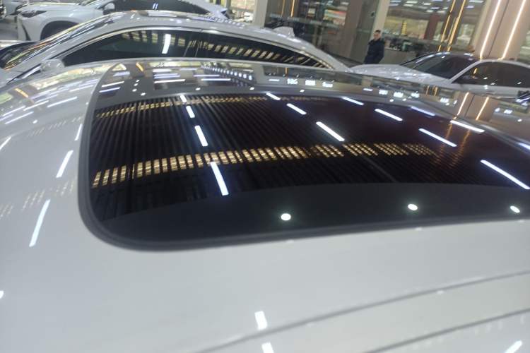 Used BMW 5 Series 2018 530Li Leading Model M Sport Package
