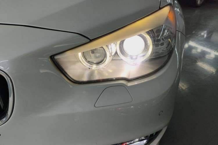 Used BMW 5 Series GT 2014 528i Luxury Edition