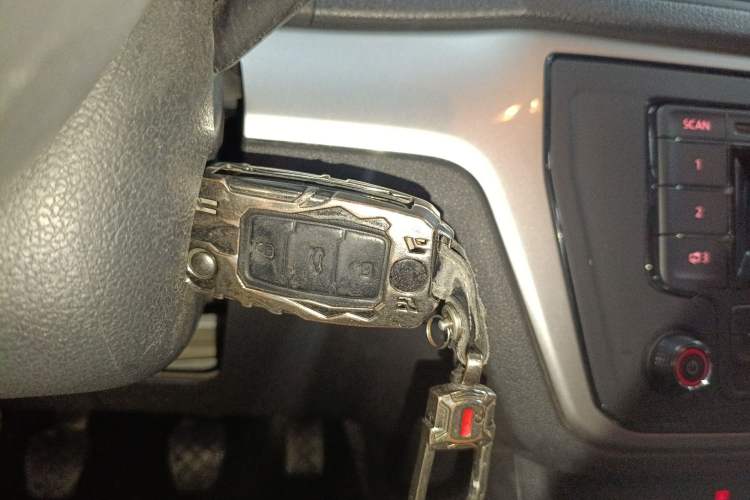 Used Volkswagen Lavida 2017 1.6L Manual Fashion Edition