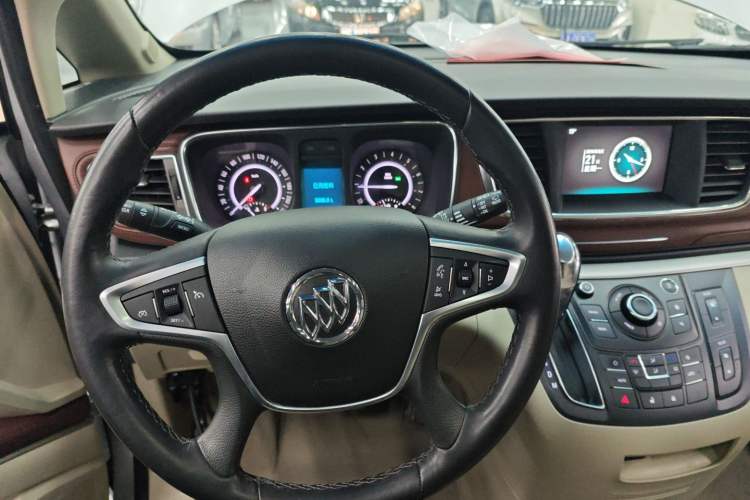 Used Buick GL8 2017 25S Luxury Version China V Standard

