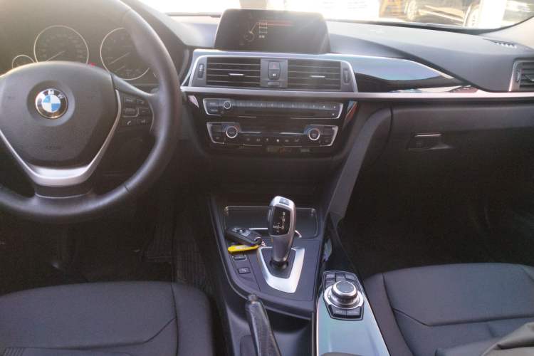 Used BMW 3 Series 2016 320Li Fashion Model
