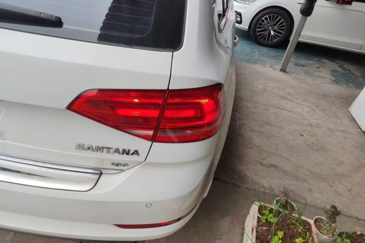 Used Volkswagen Santana 2017 Haval H9 1.6L Automatic Comfort Edition
