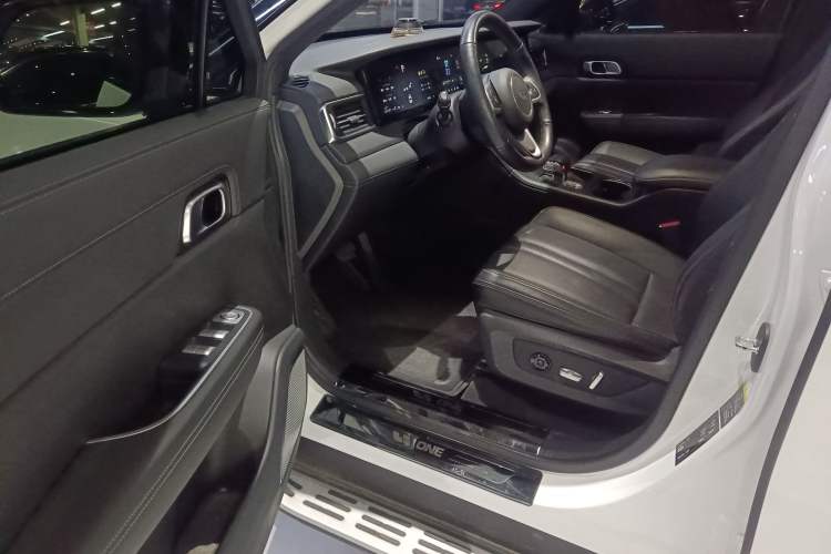 Used Li Auto ONE 2020 Extended-Range 6-Seater Version
