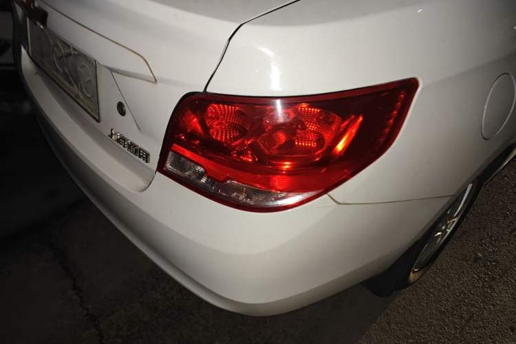 Used Chevrolet Sail 2015 Sail 3 1.5L Manual Happiness Edition
