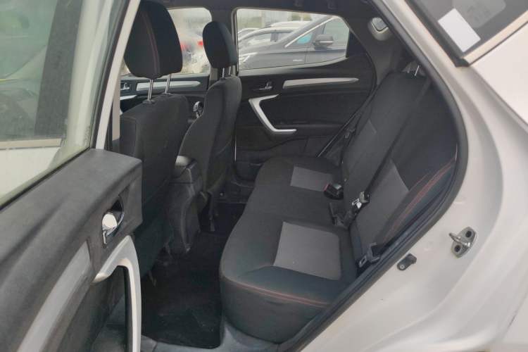 Used  Refine S3 2016 1.5L Manual Luxury Model
