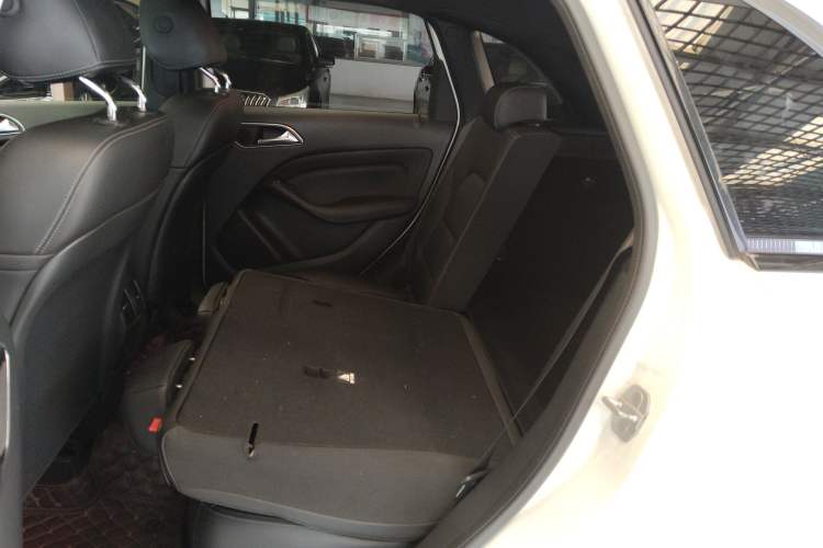 Used Mercedes-Benz B-Class 2015 B 200 Luxury Model