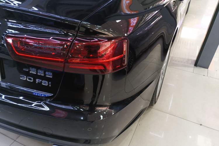 Used Audi A6L 2018 30th Anniversary Edition 30 FSI Style Model
