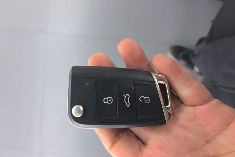 Used Volkswagen Tiguan L 2024 330TSI Automatic Two-Wheel Drive R-Line Enhanced Edition
