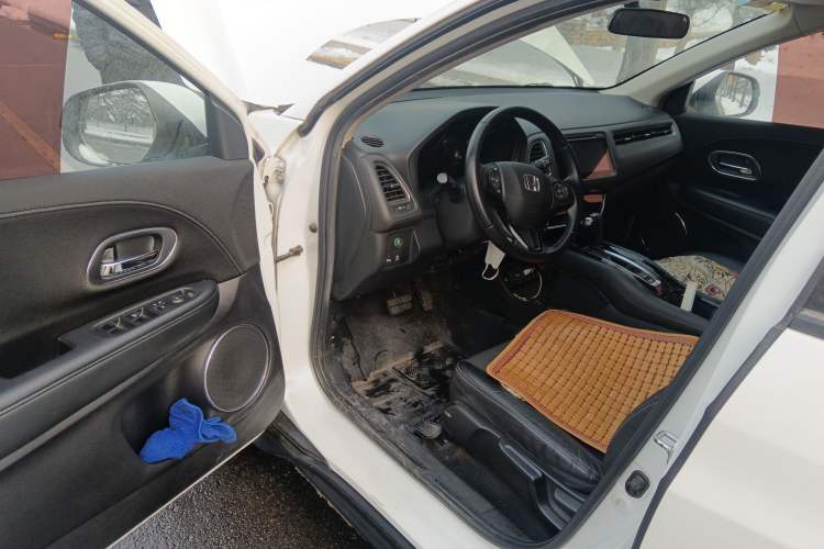 Used Honda Vezel 2015 1.8L CVT 2WD Luxury Model