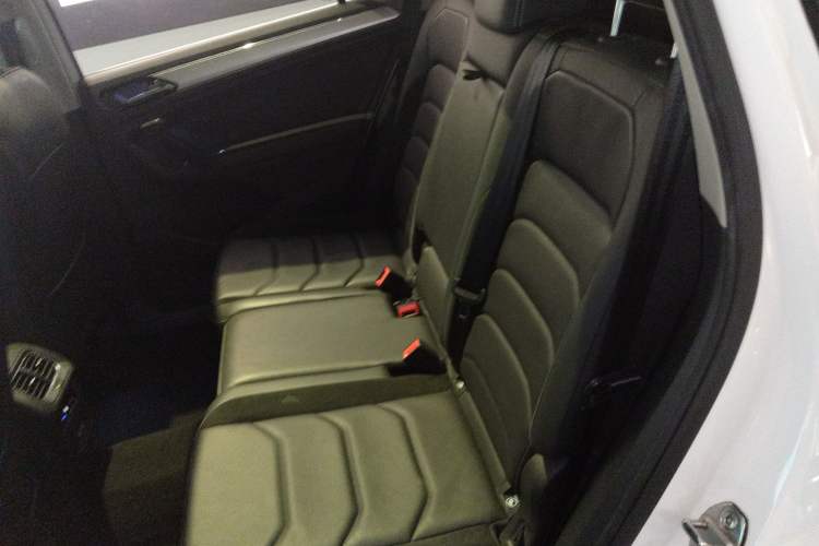 Used Volkswagen Tiguan L 2017 330TSI Automatic Two-Wheel Drive Luxury Edition