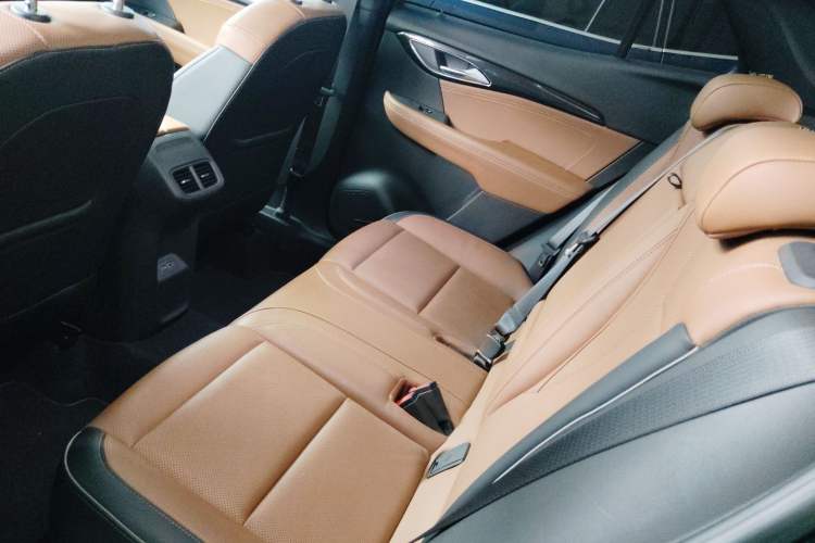 Used Buick Envision 2020 Encore GX S 652T Two-Wheel-Drive Limited-Edition S Sport Version
