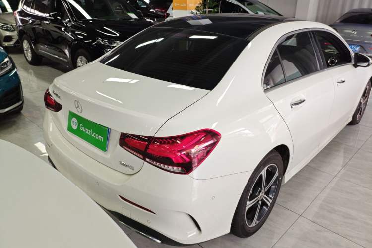 Used Mercedes-Benz A-Class 2022 Revised Version A 200 L Sport Sedan Fashionable Style
