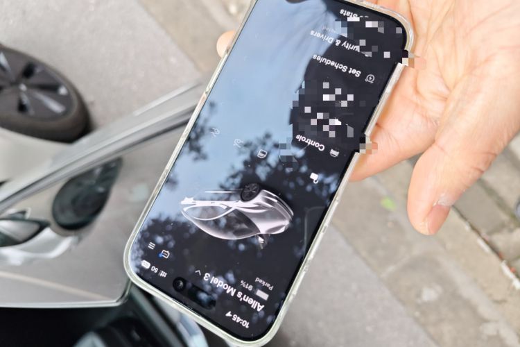 Used Tesla Model 3 2025 Rear-Wheel-Drive Version