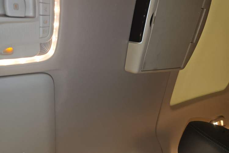 Used Mercedes-Benz V-Class 2018 V 260 Avantgarde Edition China V