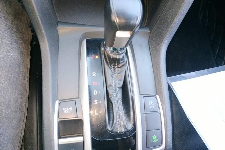 Used Honda Civic 2016 220TURBO CVT Prestige Edition
