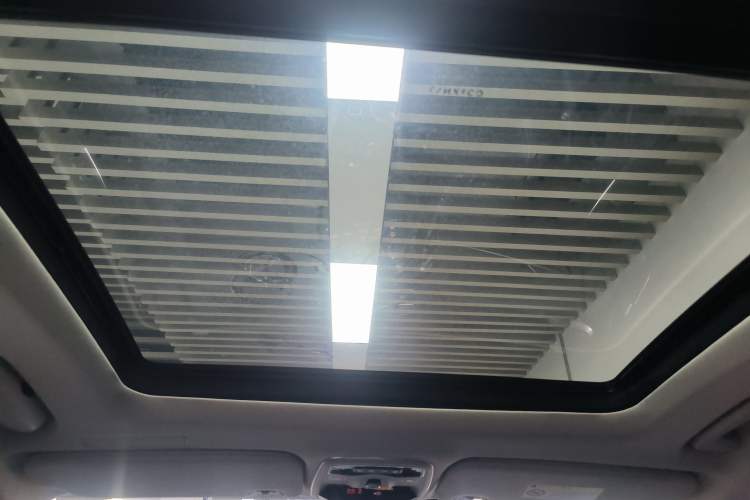 Used Lynk & Co 01 2020 2.0T Two-Wheel Drive Pure Pro Version China VI Standard
