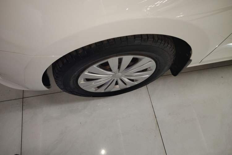 Used Volkswagen Santana 2016 1.6L Manual Fashion Edition