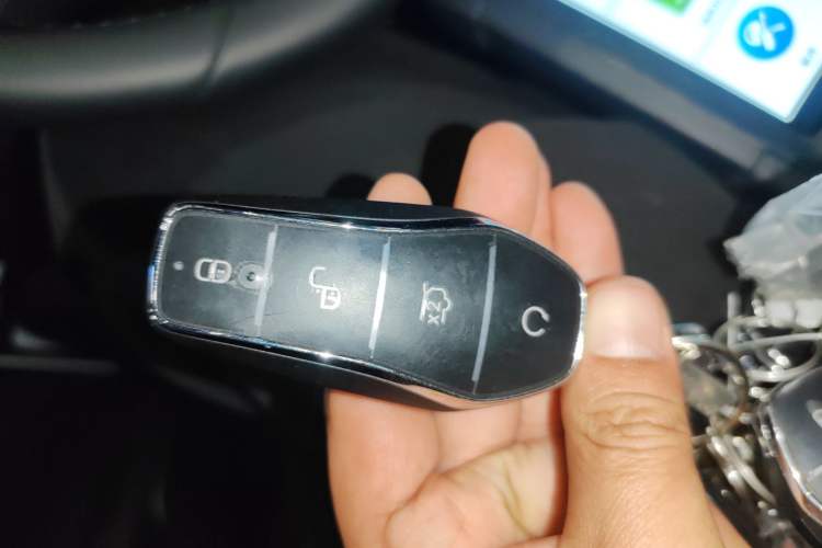 Used BYD Song L DM-i 2025 Intelligent Driving Version 160 km Beyond-Range Type
