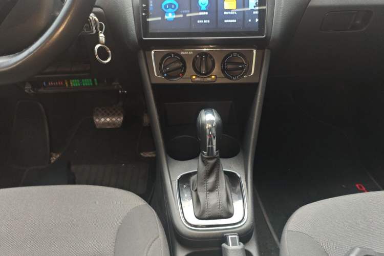 Used Volkswagen Polo 2018 1.5L Automatic Enjoyment Model
