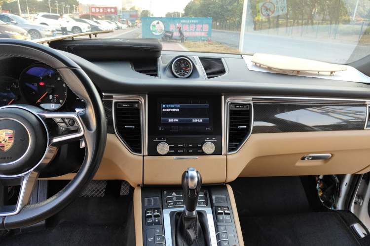 Used Porsche Macan 2017 Macan 2.0T
