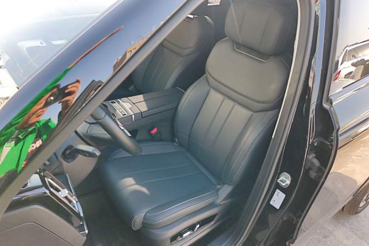 Used Chery Tiggo 7 C-DM 2025 1.5T 120KM Luxury Trim
