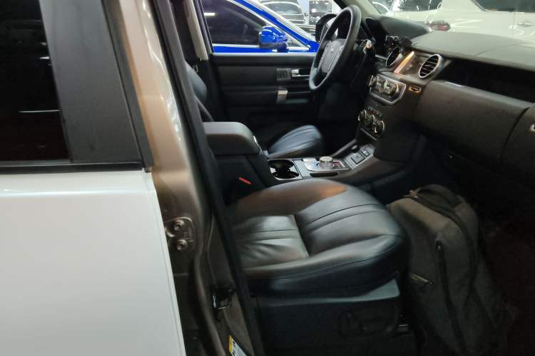 Used Land Rover Discovery 2015 3.0 SC V6 SE
