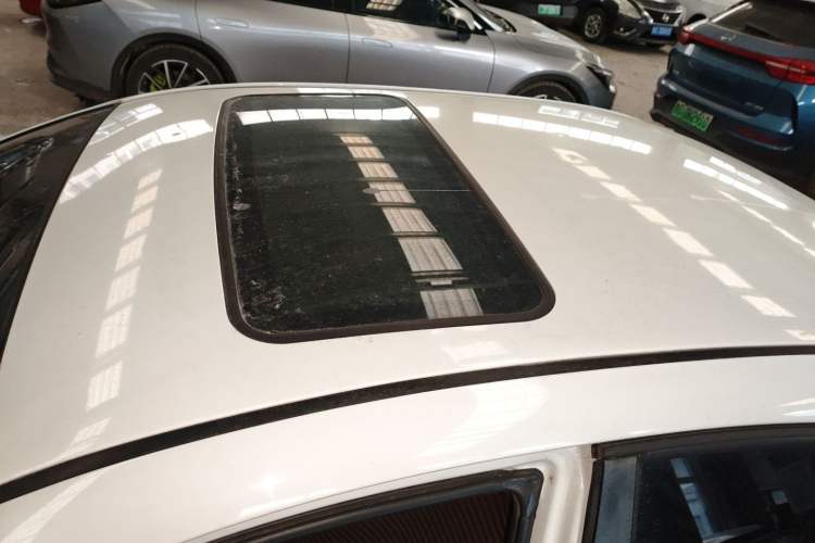 Used Buick Excelle 2013 1.5L Manual Classic Model
